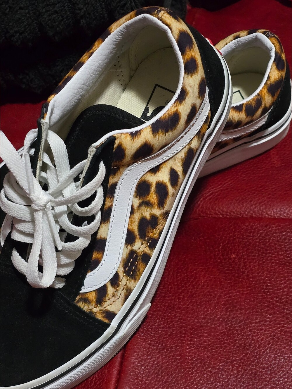 Vans Old Skool Women’s Size 5 Leopard Print Low-Top Sneakers with White Stripe